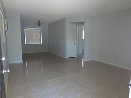 2/1 Duplex in Downtown Orlando in Orlando, FL (Photo 3 of 5)