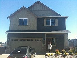 Beautiful Home Available For Move In- Ma in Retsil, WA