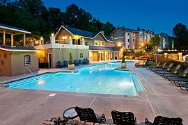 2 Bd/2 Bath Dunwoody Courtyards Is Offer in Atlanta, GA