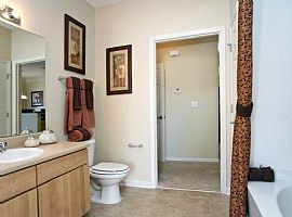 2 Bd/2 Bath Magnolia Village Is The Perf in Jacksonville, FL (Photo 4 of 5)