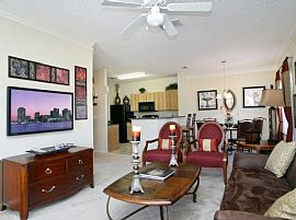 2 Bd/2 Bath Magnolia Village Is The Perf in Jacksonville, FL (Photo 5 of 5)