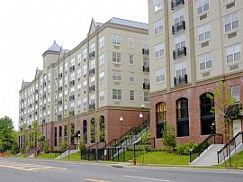 2 Bd/2 Bath Enjoy All The Best of North in Glen Cove, NY (Photo 2 of 5)