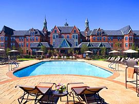 3 Bd/2 Bath Danvers 3 Bed with Gourmet Kit in Danvers, MA (Photo 5 of 5)