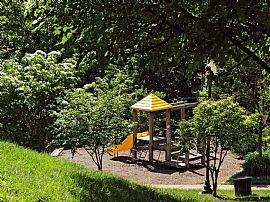 2 Bd/2 Bath 2bed/2bath in Mclean, Pets O in Maclean, VA (Photo 4 of 5)