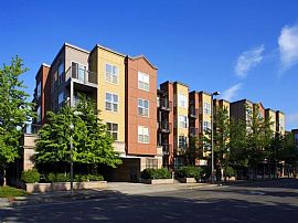 2 Bd/1 Bath On-Site Retail and Easy Acce in Adelaide, WA