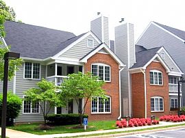 2 Bd/2 Bath Mins to Downtown and George Ma in Fairfax, VA (Photo 4 of 5)