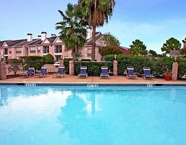 Great Prices!, Great  Location!! in Houston, TX (Photo 3 of 5)