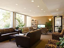 2 Bd/2 Bath Located on The Marina with I in Marina del Rey, CA (Photo 4 of 5)