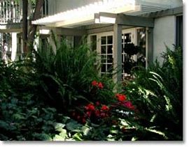 2 Bd/1 Bath 1 Bed in Pacifica.  Located in Pacifica, CA (Photo 5 of 5)