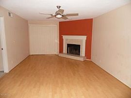 2 Bed, 1216 Sqft, $995 in Scottsdale, AZ (Photo 2 of 5)