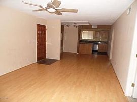 2 Bed, 1216 Sqft, $995 in Scottsdale, AZ (Photo 3 of 5)