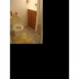 Spacious 3br 3ba Townhome in District He in District Heights, MD (Photo 4 of 5)