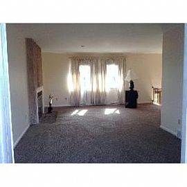 Bi-Level with Pool in Maderia! in Cincinnati, OH (Photo 3 of 5)