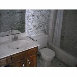 Great 2 Bedroom 1 Bath Home in Cumminsvi in Cincinnati, OH (Photo 5 of 5)