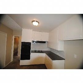 "$1,000 Security Deposit" in Pomona, CA (Photo 2 of 5)