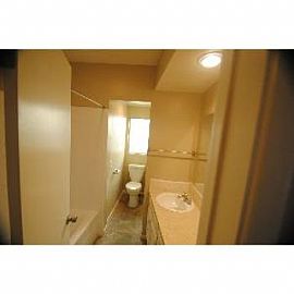 "$1,000 Security Deposit" in Pomona, CA (Photo 5 of 5)