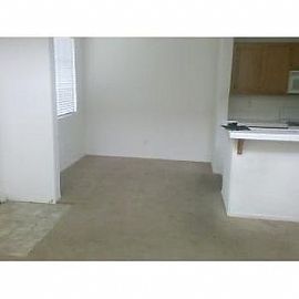 Great 3 Bedroom Condo in Ontario, CA (Photo 2 of 5)