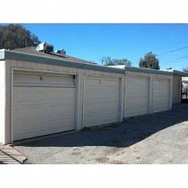 Spacious Apartement on Large Lot in Beaumont, CA (Photo 2 of 5)