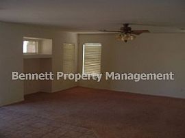 Single Family Rental Home in Phoenix in Glendale, AZ (Photo 5 of 5)