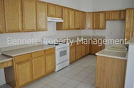 Single Family Rental Home in Phoenix in Phoenix, AZ (Photo 5 of 5)