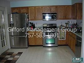 Single Family Rental Home in Chesapeake in Chesapeake, VA (Photo 2 of 4)