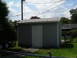 Single Family Rental Home in Lakeland in Dixieland, FL (Photo 2 of 5)