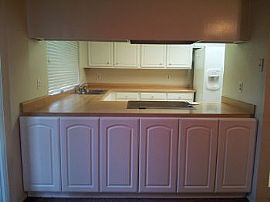 Established Neighborhood in Elk Grove, CA (Photo 3 of 5)