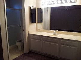 Established Neighborhood in Elk Grove, CA (Photo 4 of 5)