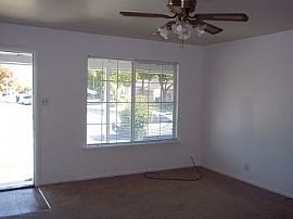 Great Location Close to Sac City College in Fruitridge, CA (Photo 3 of 5)