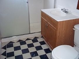 Great Location Close to Sac City College in Fruitridge, CA (Photo 5 of 5)