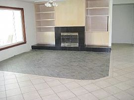 3 Bedroom Plus Den 2 Bath with Pool and Se in Tempe, AZ (Photo 2 of 5)