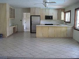 3 Bedroom Plus Den 2 Bath with Pool and Se in Tempe, AZ (Photo 4 of 5)
