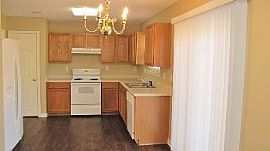 Rent Special! 3br W/formals and Great Mast in Charlotte, NC (Photo 3 of 5)