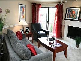 2bd Lakeside Living at It'S Best! 9 Mile in Hazelwood, WA (Photo 2 of 5)