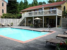 2bd Lakeside Living at It'S Best! 9 Mile in Hazelwood, WA (Photo 5 of 5)