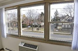 1 Bd/1 Bath 1bd Downtown Residential Loc in Des Plaines, IL