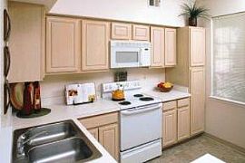 South Denver One Bedroom Close to Recrea in Aurora, CO (Photo 3 of 5)