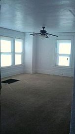 Beautiful House in a Great Neighborhood in Kansas City, MO (Photo 2 of 2)