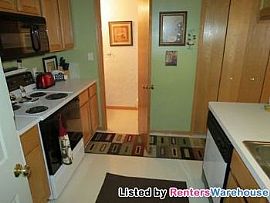 2 Br Eagan Th Near Ponds, Trails and Ret in Eagan, MN (Photo 5 of 5)