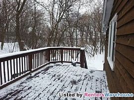 1bd/1bh Stillwater Apartment! in Oak Park Heights, MN (Photo 2 of 5)