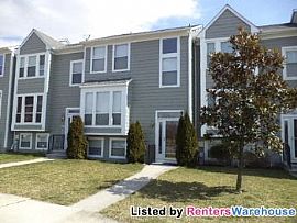 3 Bedroom,2.5 Bath Ellicott City Townhom in Daniels, MD (Photo 2 of 5)