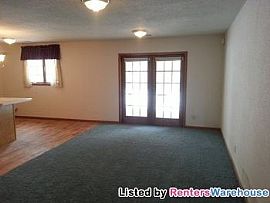 Converted Basement Apartment. in Landfall Village, MN (Photo 3 of 5)