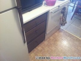 Lovely Hopkins 2-Br Condo in Eden Prairie, MN (Photo 3 of 5)