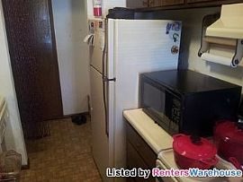 Lovely Hopkins 2-Br Condo in Eden Prairie, MN (Photo 4 of 5)