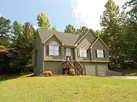 Cozy Home in Douglasville! in Douglasville, GA