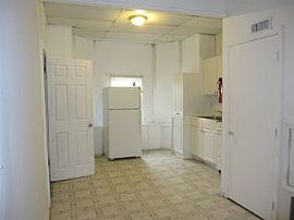 1 Bed 1 Bath Apartment! in Baltimore, MD (Photo 2 of 4)