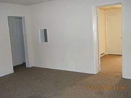 Spacious 1br First Floor Unit in Gwynn O in Baltimore, MD (Photo 2 of 5)