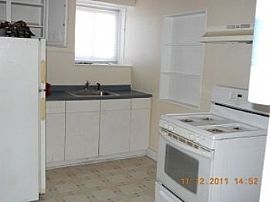 Spacious 1br First Floor Unit in Gwynn O in Baltimore, MD (Photo 4 of 5)