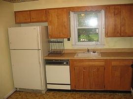 5 Bed Home Near Umd in Berwyn, MD (Photo 2 of 5)