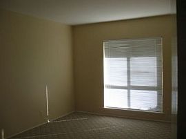 Great Location! Upgraded Kitchen! in Thousand Oaks, CA (Photo 5 of 5)